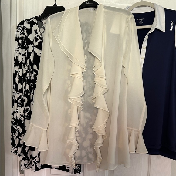 Chic Ivory Ruffle Blouse - Picture 1 of 10